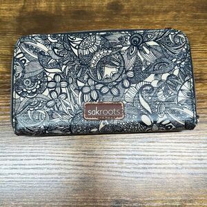 Sakroots Artist Zip‎ Around Wallet Navy Blue White Floral Spirit Desert